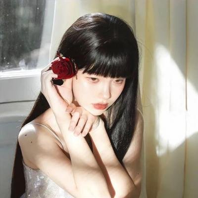 连环杀手的妻子 封面